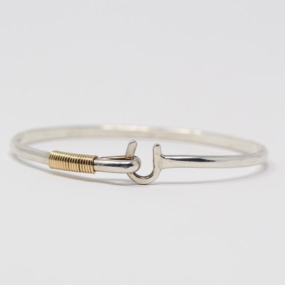 gucci hook bangle